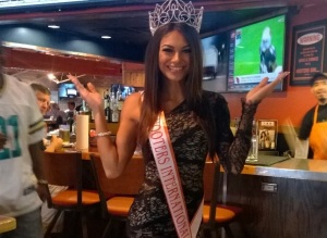 Miss Hooters International 2014, Janet Layug at Hooters of Cumberland