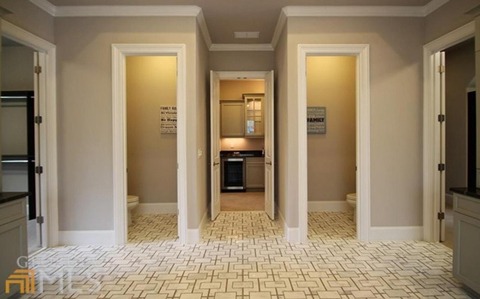 Young Jeezy’s New Mansion in Atlanta