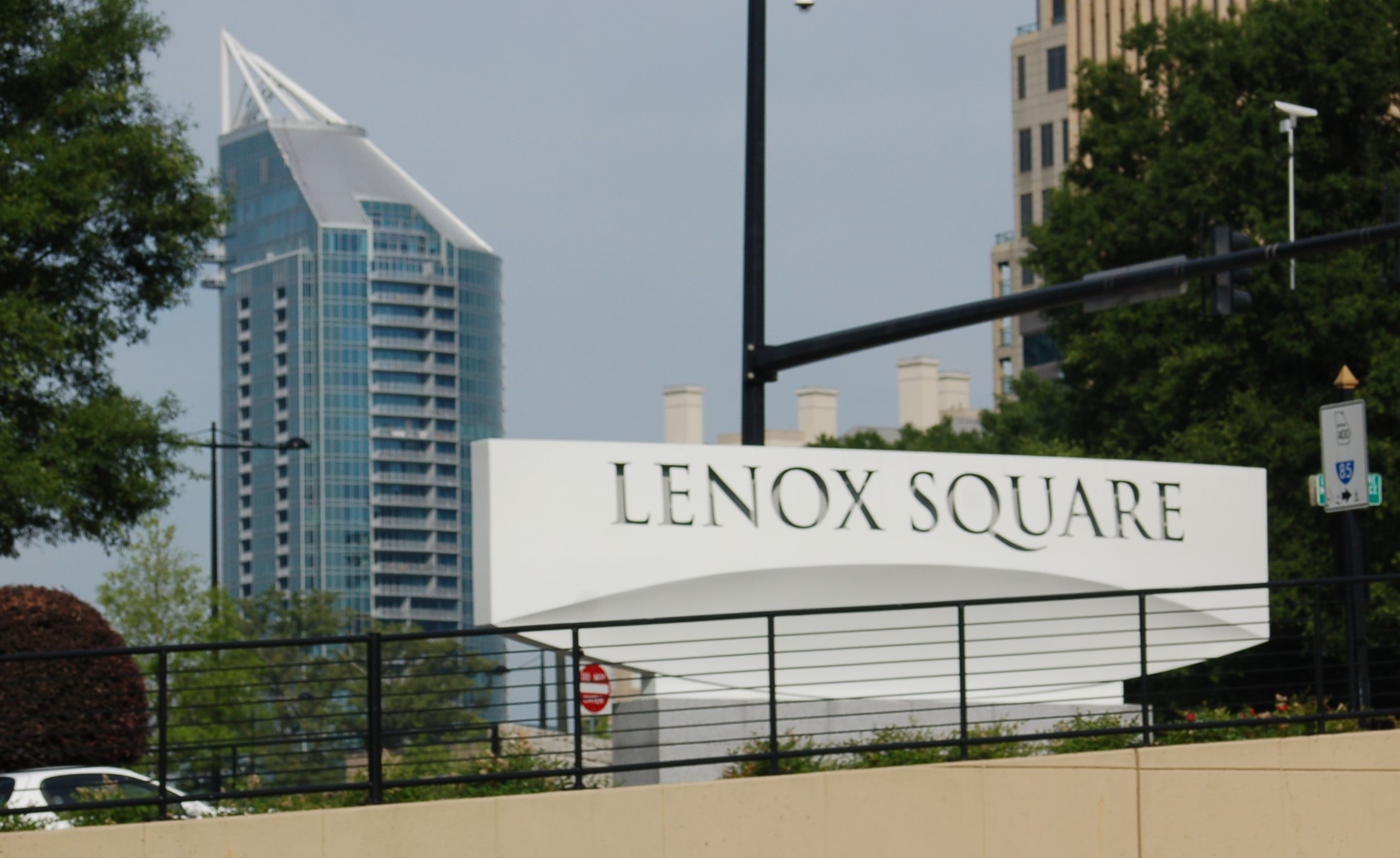 lenox mall celebrities