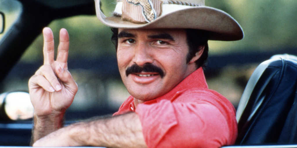 American actor Burt Reynolds as Bo 'Bandit' Darville, in 'Smokey And The Bandit', 1977. (Photo by Silver Screen Collection/Getty Images)