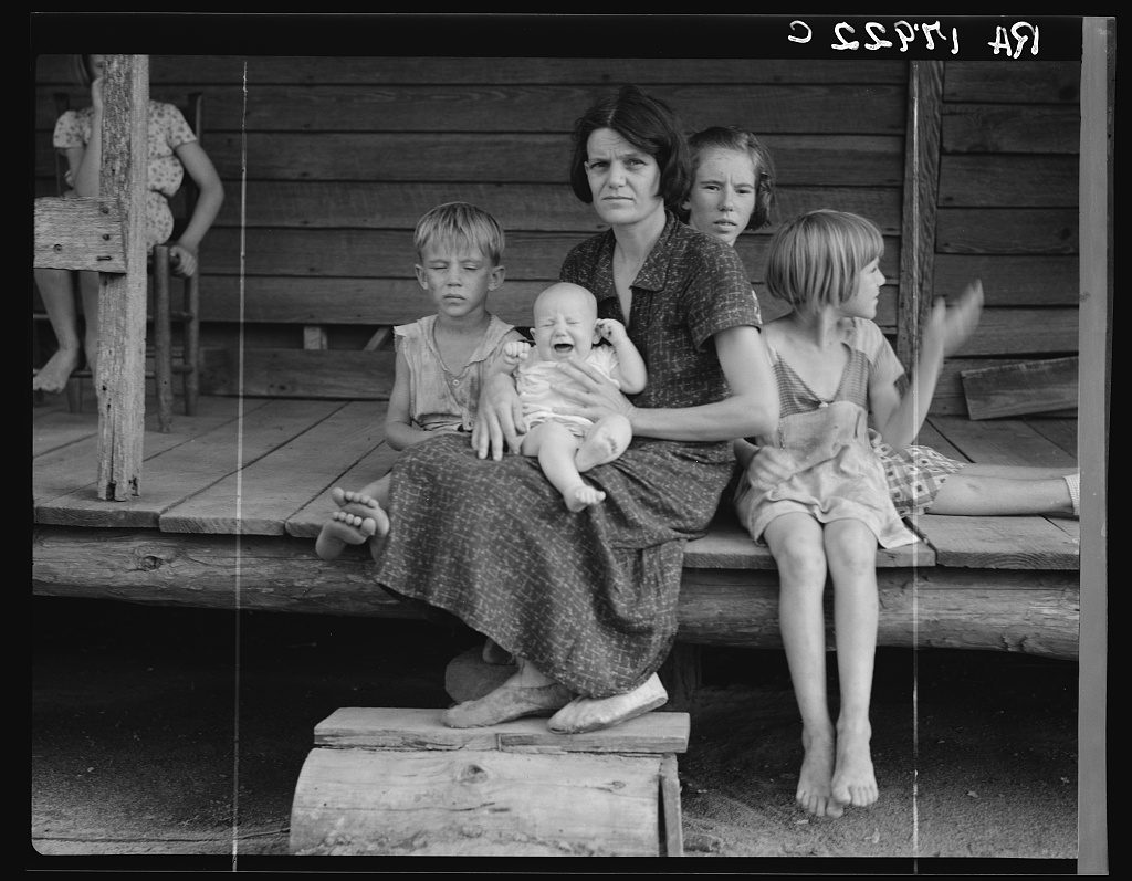 Cotton-sharecropper-family.-Macon-County-Georgia2-1937-lange