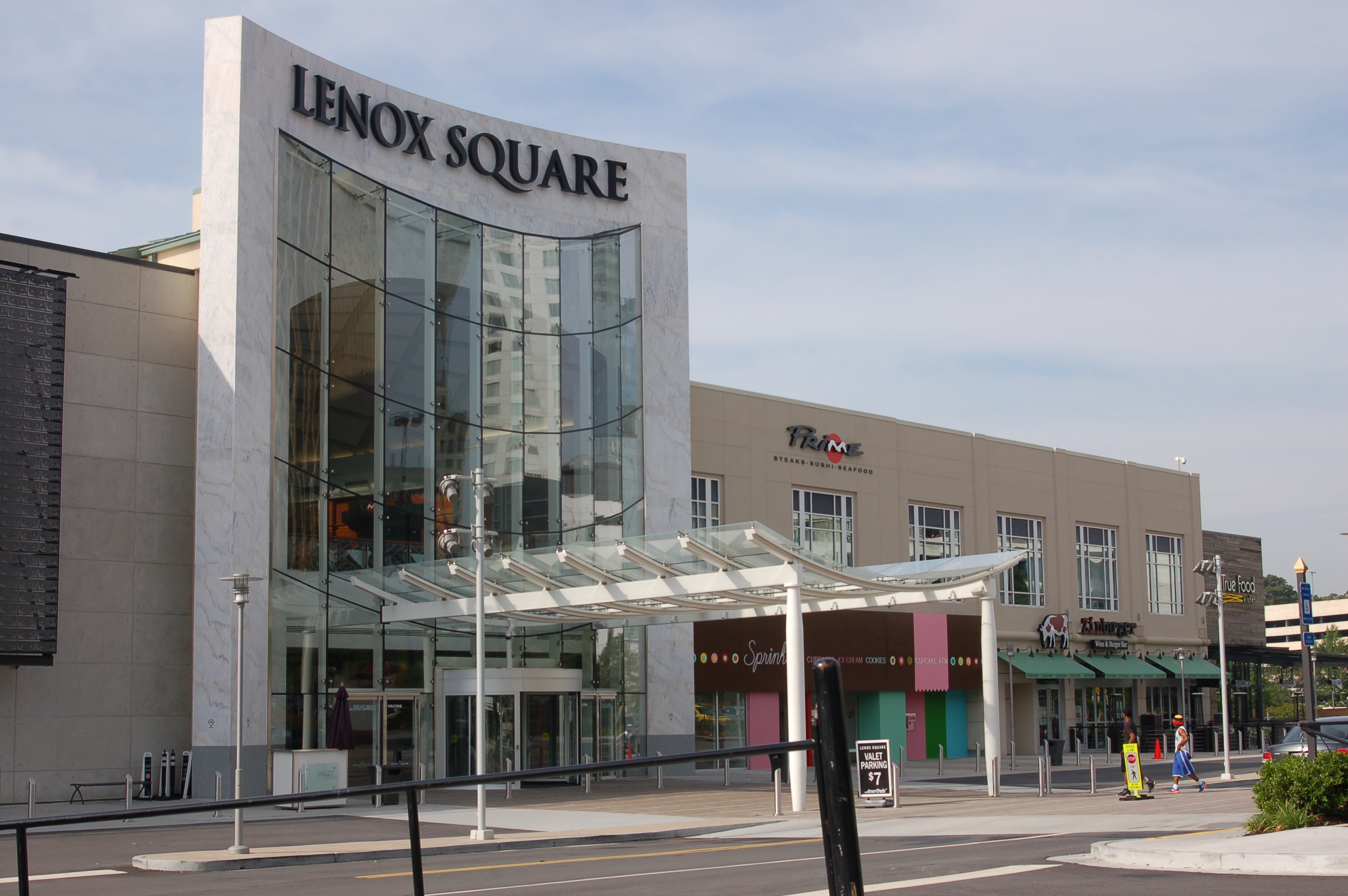 lenox mall gucci