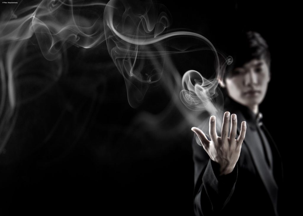 yu-ho-jin-the-manipulator-smoke