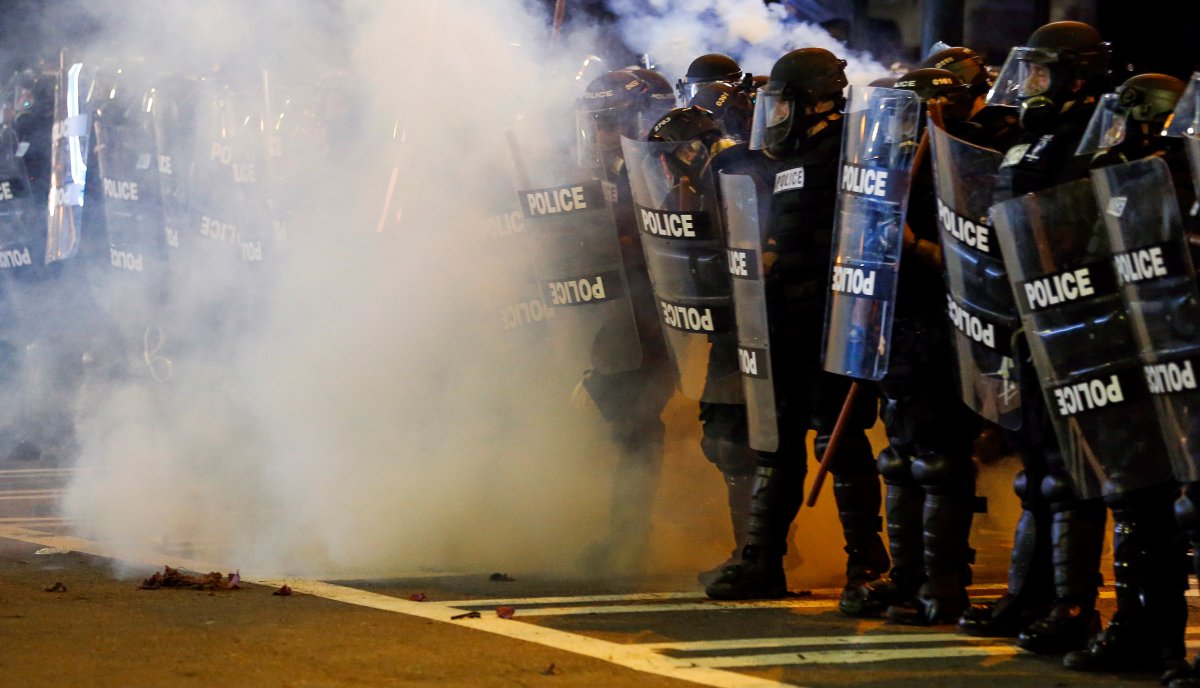 Police barricade during Charlotte protests of police shooting victim, Keith Lamont Scott