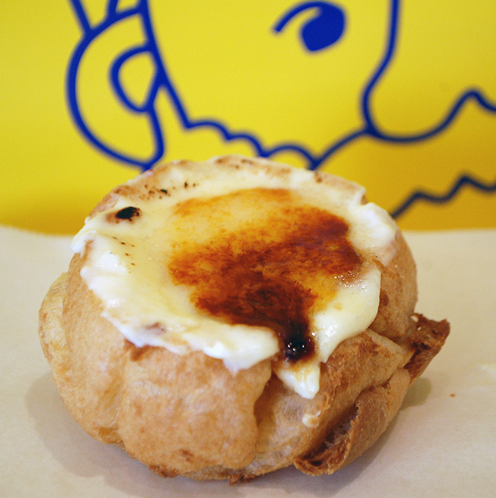 Beard Papa's Cream Puff