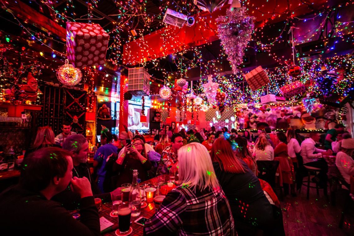 6 Miraculous Holiday Date Ideas in Atlanta