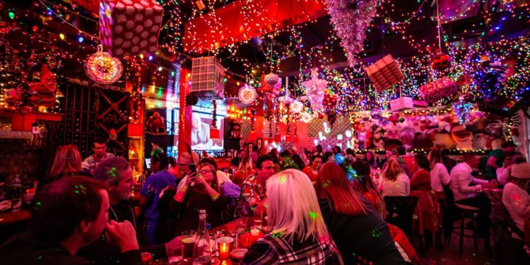 6 Miraculous Holiday Date Ideas in Atlanta