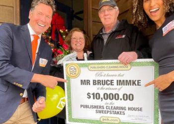 Publishers Clearinghouse Prize Patrol Visits Woodstock on Tuesday