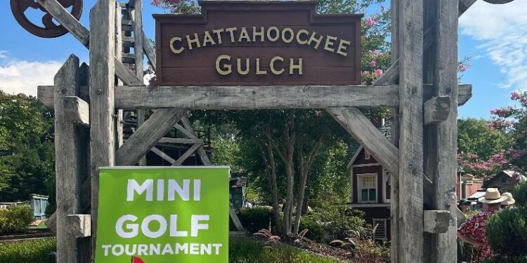 Professional Mini Golf Comes to Roswell