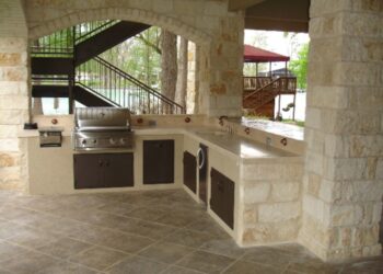 How To Design An Awesome Outdoor Cooking Area At Home