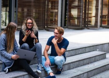 How To Get A University Degree Whilst Working Part-Time