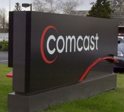 Comcast Hosts a Digital Equity Summit, Donates Laptops in Atlanta