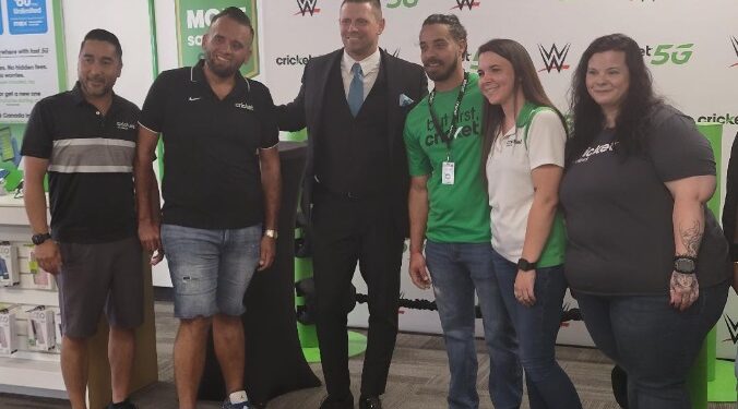 The Miz Meets Atlanta and Cricket Wireless Customers