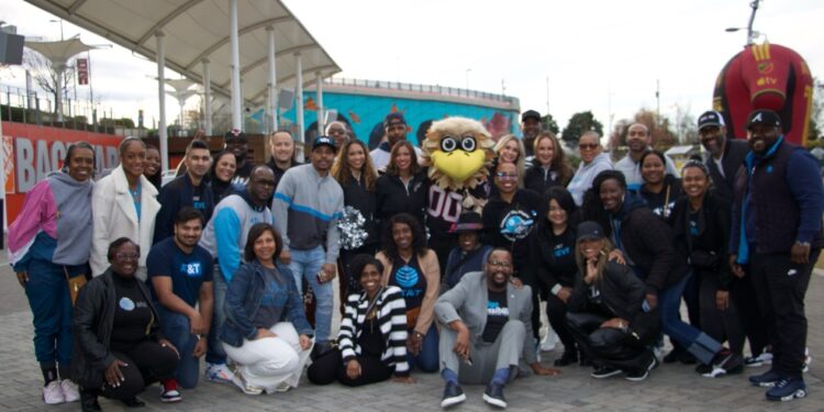 Blank Family Foundation and AT&T to Provide Laptops