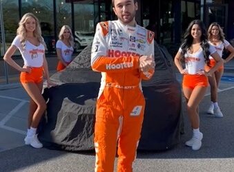 NASCAR News: Chase Elliott to Visit Hooters McDonough Ahead of Atlanta NASCAR Cup Race