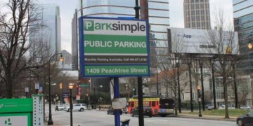 A public parking sign on Peachtree Street in Atlanta; ParkSimple file photo.