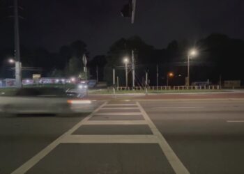 Traffic traveling along Tara Boulevard in Clayton County; WSB-TV file image.